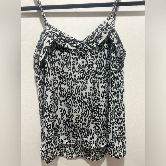 dDYNAMITE BRAND size M thin strap tank top with black and white geometric design - Picture 4 of 7